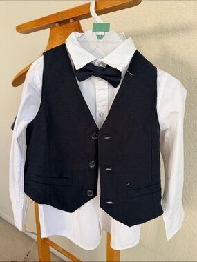 H&M 2-3 T Boys Classic Black Vest & Bow Tie Set